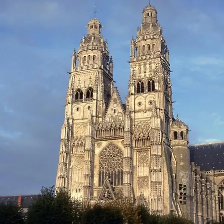 Le Saint Martin / Cathedrale *