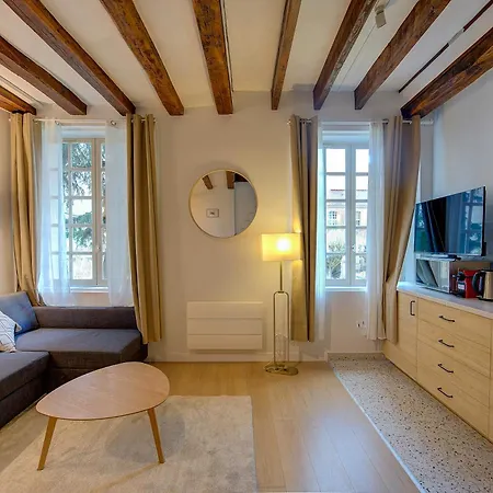 Le Saint Martin / Cathedrale 아파트 *