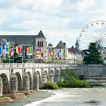 Le Saint Martin / Cathedrale *