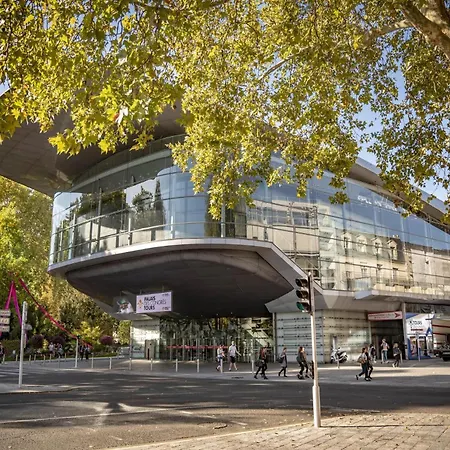 Le Saint Martin / Cathedrale Daire *