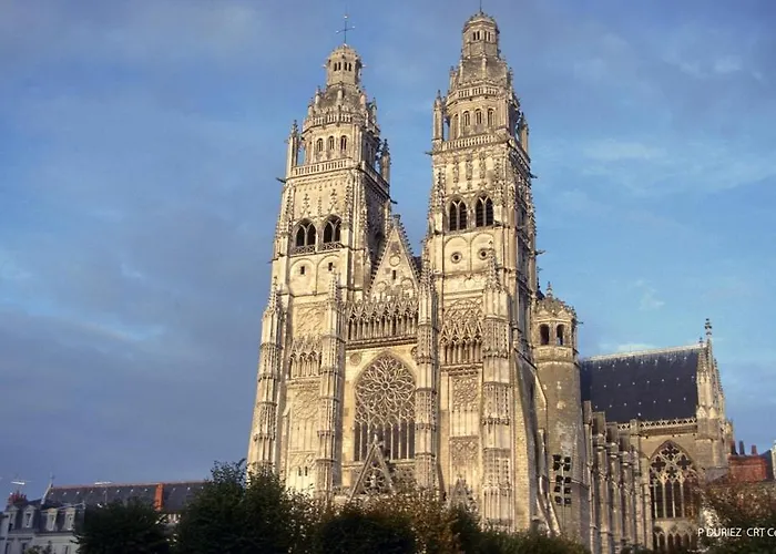 Le Saint Martin / Cathedrale *